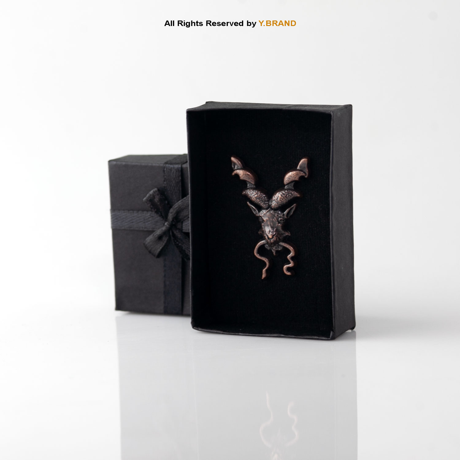 B-1134d Antique Markhor Brooch-B-1134 - Image 1