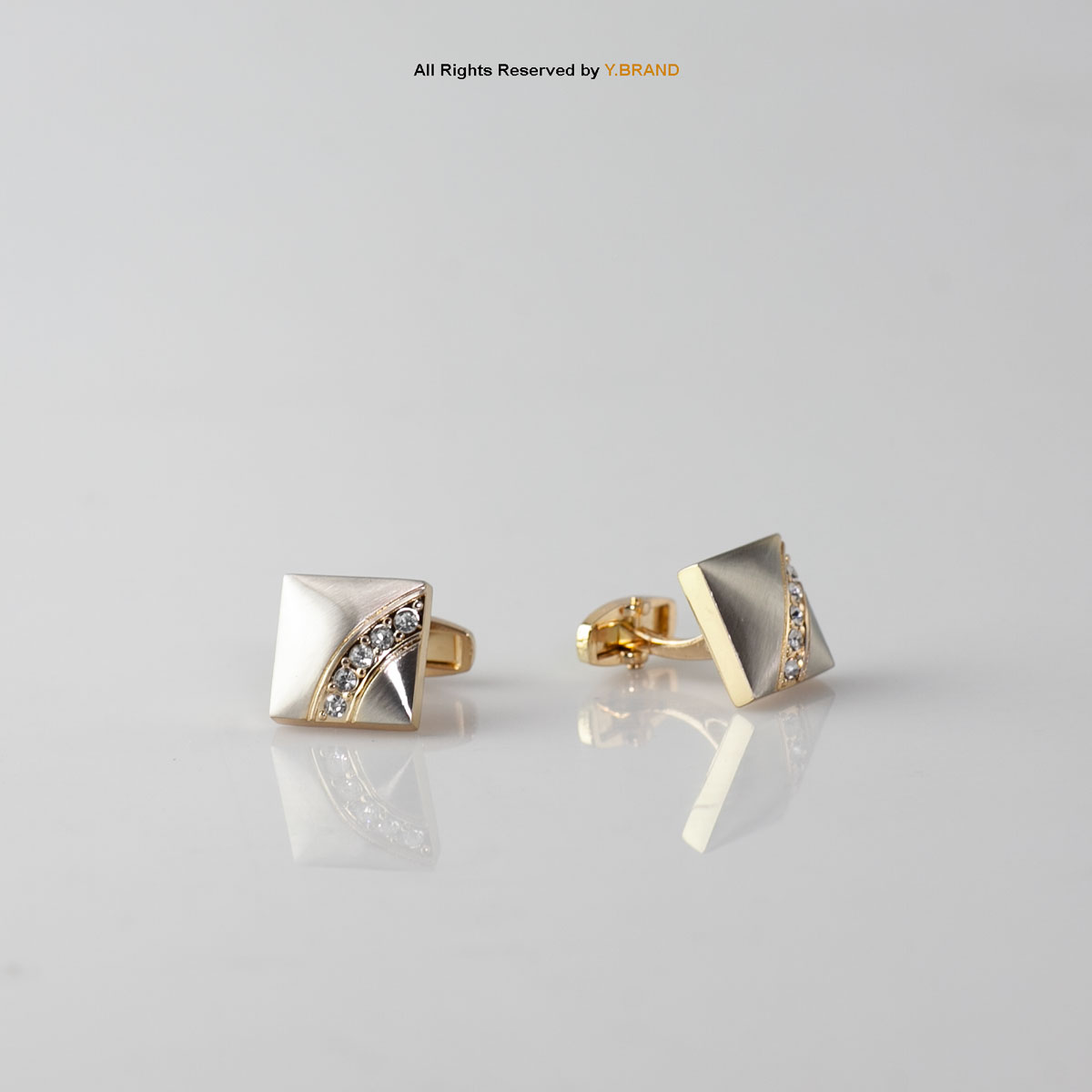 CL-0121c Elegant style Cufflinks with Diamond work-CL-0121 - Image 1